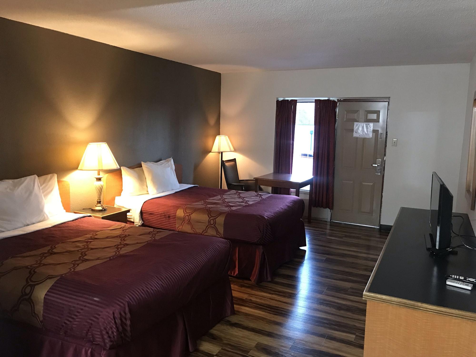 Bear Mount Inn & Suites Пиджен Фордж Екстериор снимка