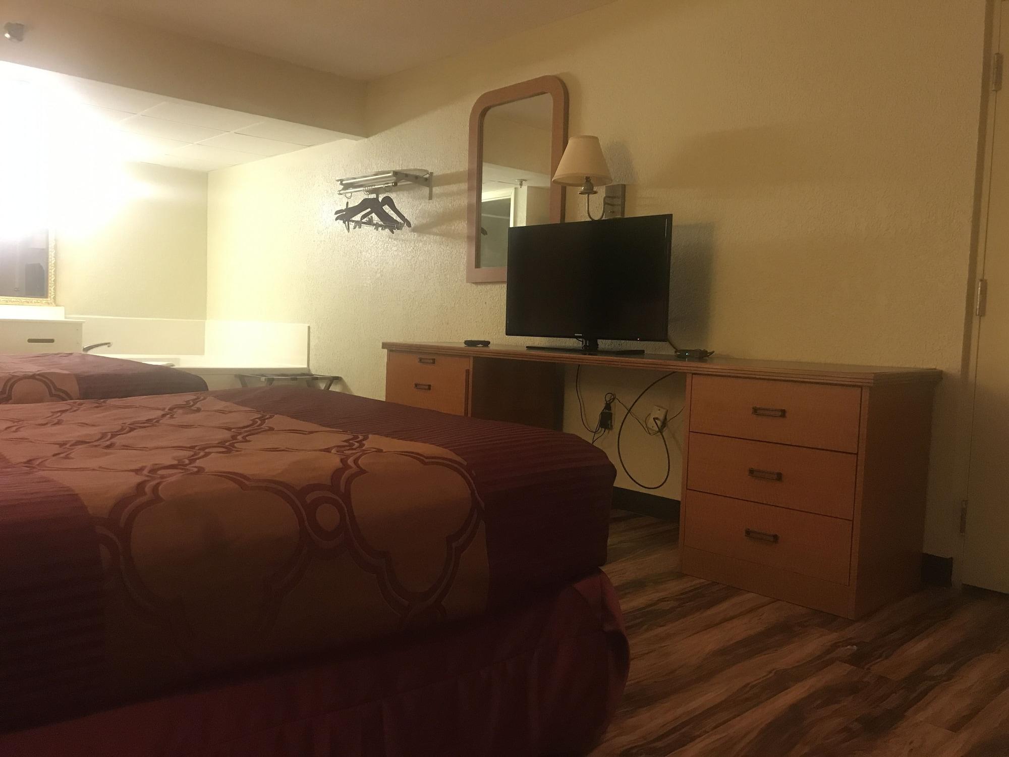 Bear Mount Inn & Suites Пиджен Фордж Екстериор снимка